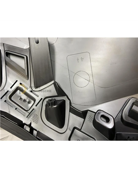Pare-choc avant Peugeot 208 apprêté à peindre - Compatible II
