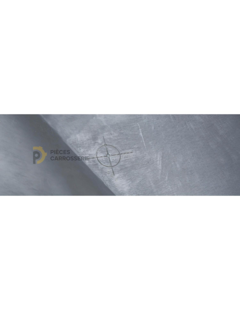 Pare-choc arrière Toyota Yaris P13 apprêté à peindre 2