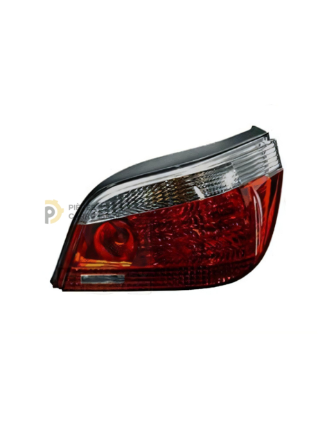 Feu arrière droit Rouge-Fumé pour BMW SERIE 5 E60 E61 2003-2007
